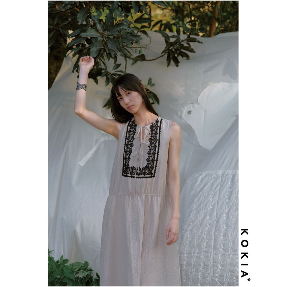 KOKIA in stock Lyocell linen blend French classic lace ribbon sleeveless dress in two colors image 4