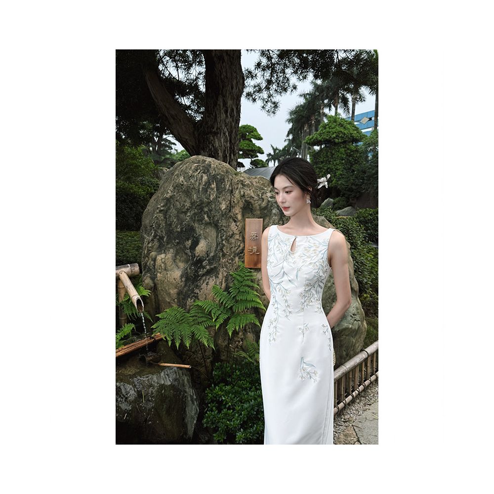 Xiu Ran Jian Xing Ting Lan Handmade Floral Vine Embroidery Heavy duty Waist cinching Slimming Gentle Temperament Dress image 5