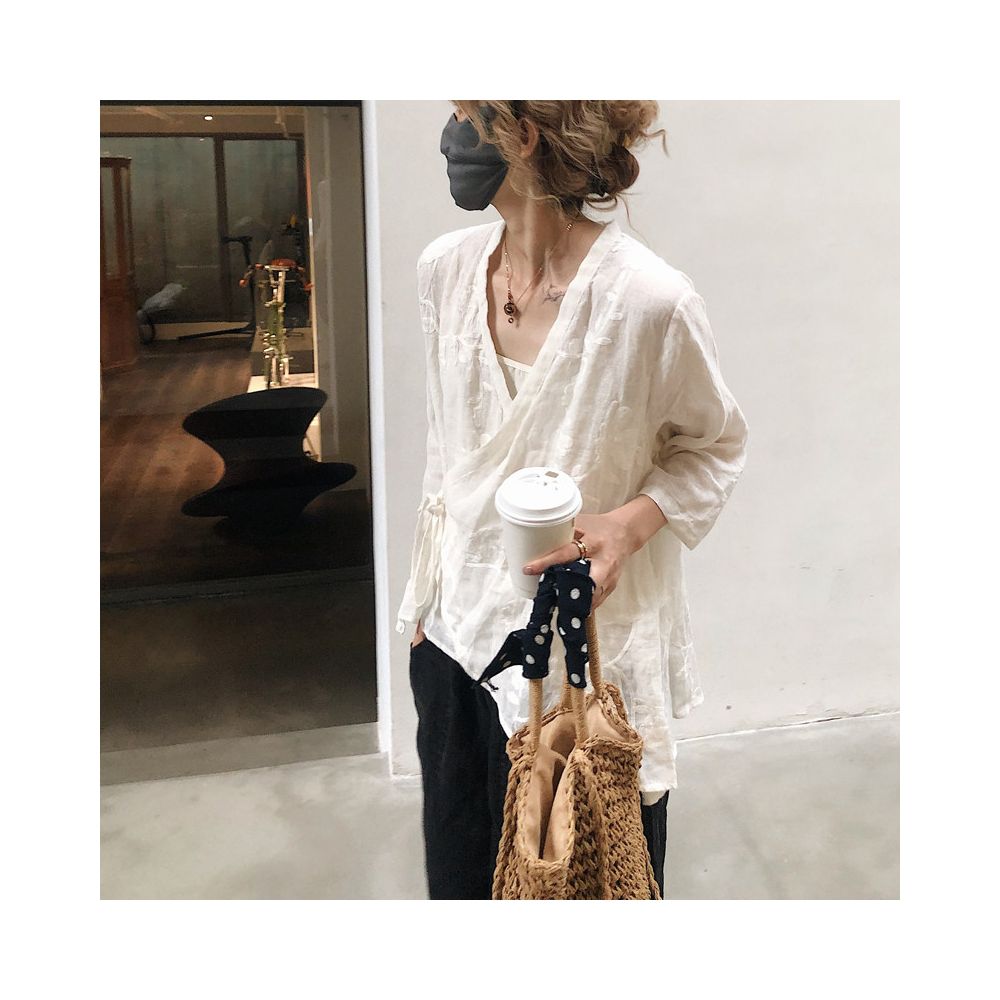 Korean style ethnic inspired plus size embroidered linen V neck loose fitting slimming cardigan shirt jacket Hanfu image 5
