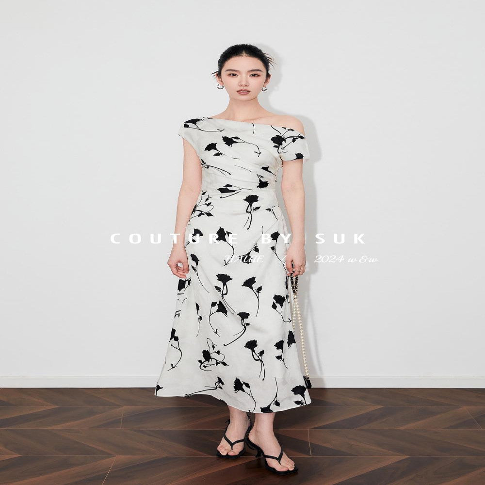 SUK beautiful lady 2025 New French Printed Long Dress Summer White Slanted Shoulder Style Dress for Women image 1