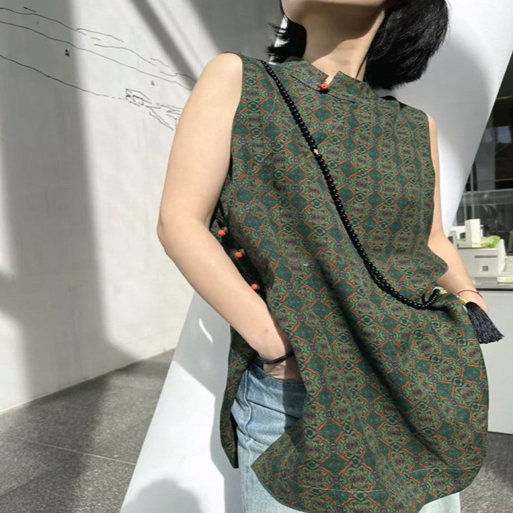 2025 new super beautiful western style unique and chic top women s summer new Chinese green slit plate buckle sleeveless vest image 15