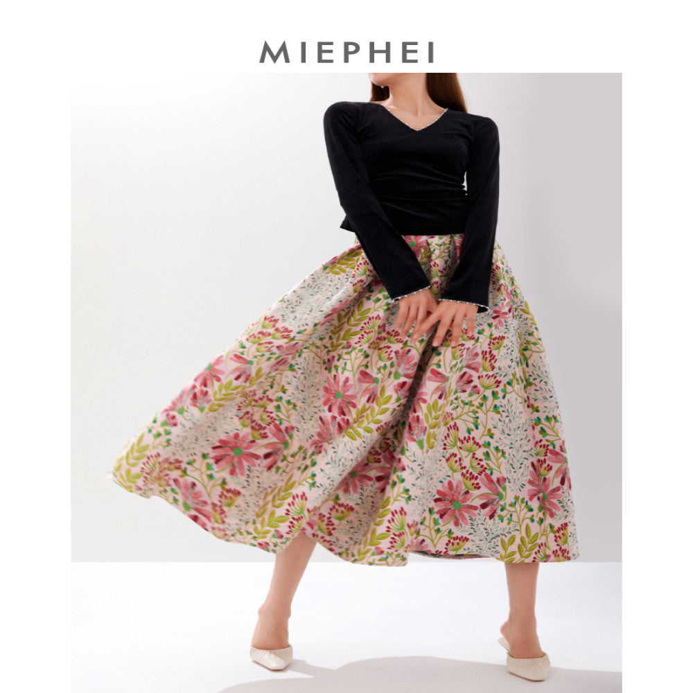 Meifei 2025 Original Design Jacquard Fold Unique Western Style Umbrella Skirt Skirt Half Body Skirt New Women s Autumn Winter Collection image 1