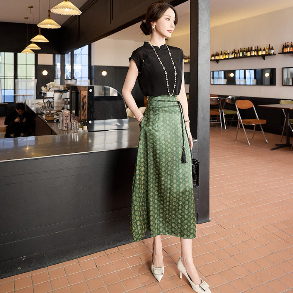 Spring and Autumn New Heavy duty Silk Half length Skirt for Women New Chinese Retro Improved Cheongsam High end Silk Slimming Medium length Skirt image 10