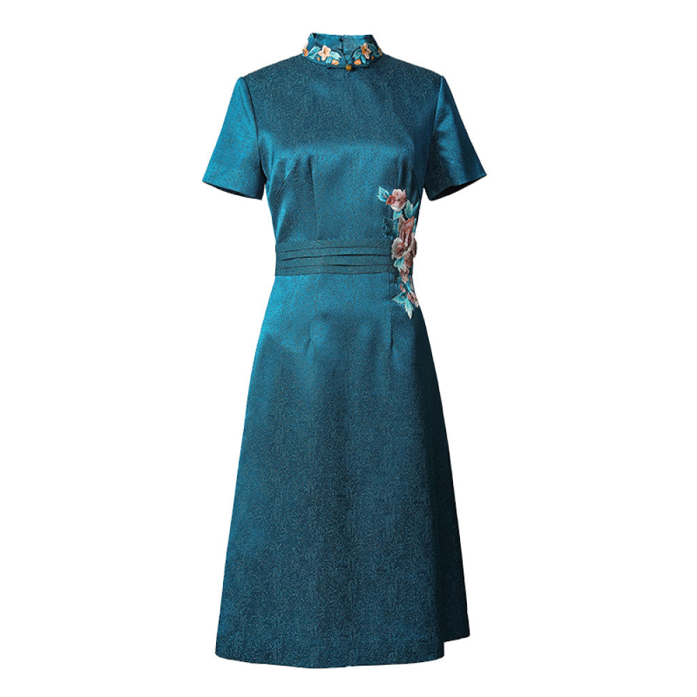 Fourth Miss s Mom Wedding Embroidered Cheongsam Customized 2025 New High end and Elegant Top End Second Class Happy Granny Dress image 7