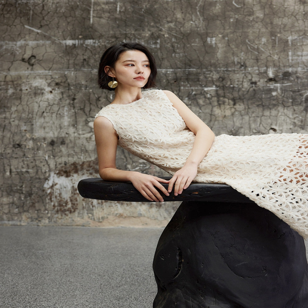 Zhimeijia heavy handmade hollow sleeveless temperament dress super fairy romantic French retro skirt summer image 0