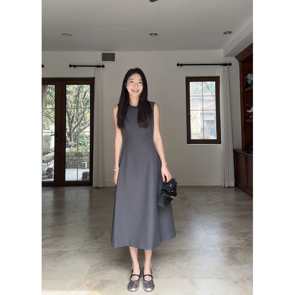 Guo Jiunian s temperament is that of a socialite with sleeveless waist and slimming vest She is wearing a princess dress and a summer new suit dress image 81