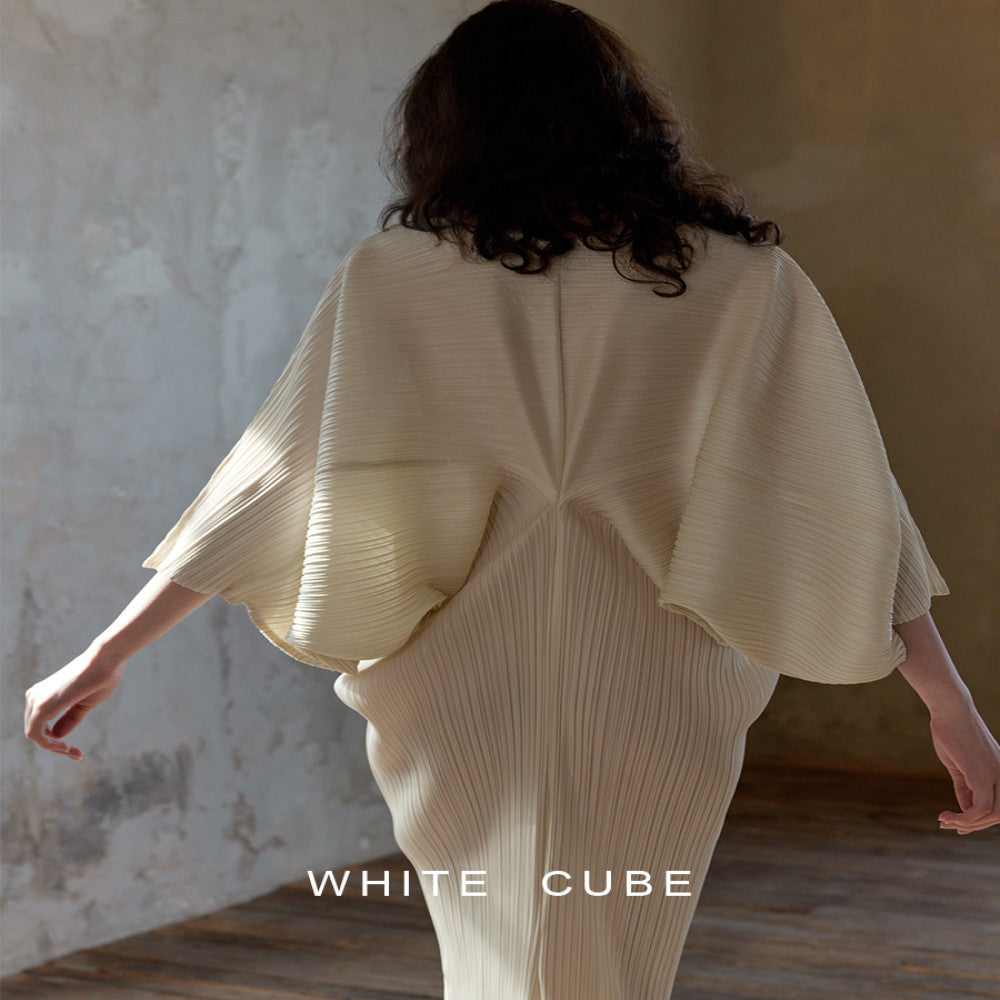 Whitecube Spring Summer Three House Style Art origami with curved 7 4 sleeves pleated V neck dress for children s clothing image 2