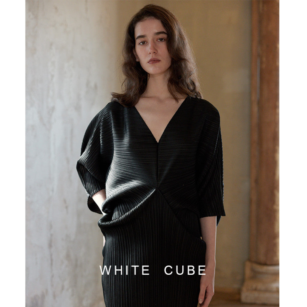 Whitecube Spring Summer Three House Style Art origami with curved 7 4 sleeves pleated V neck dress for children s clothing image 8