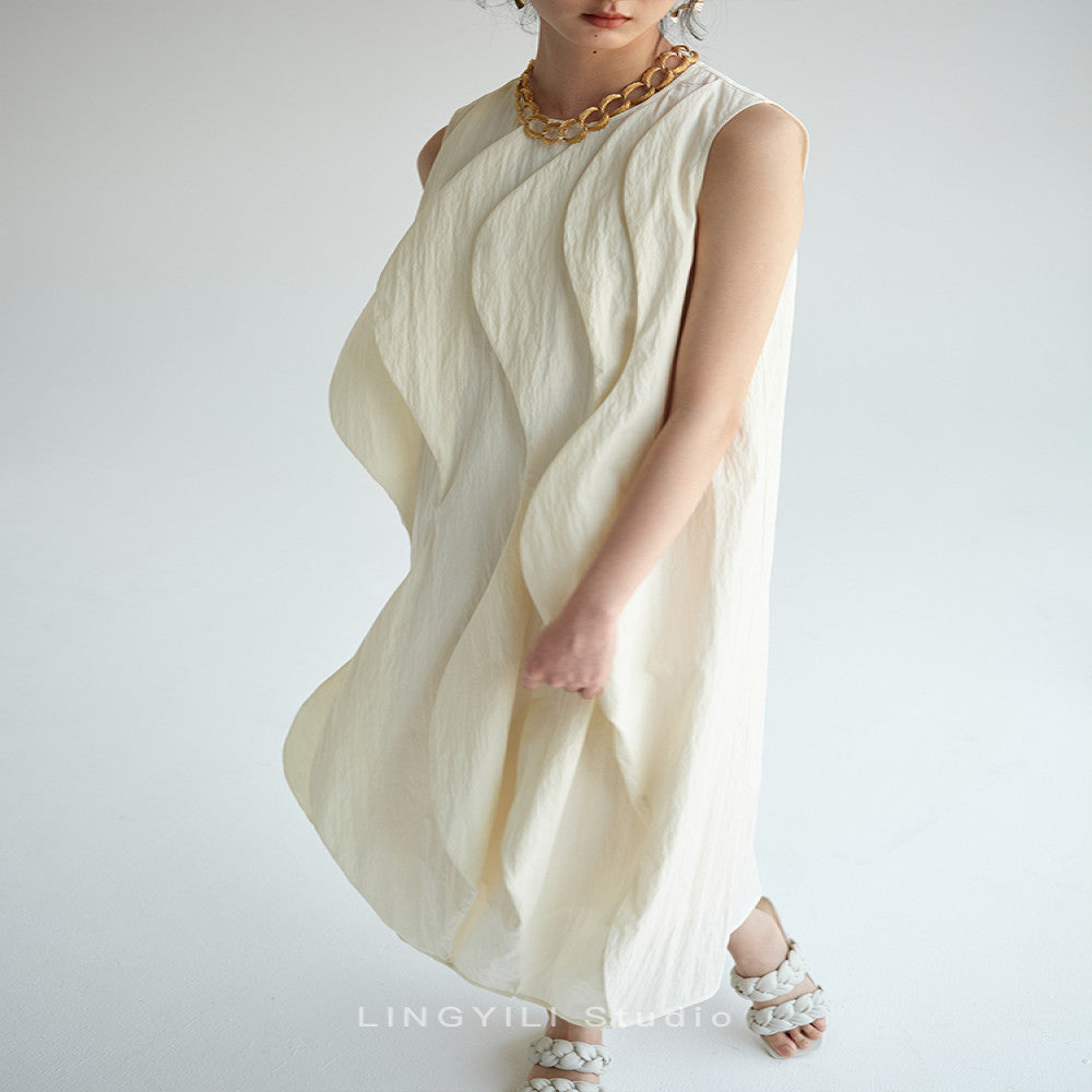 LINGYLI Xia s new original wave shaped standing cut sleeveless round neck designer beige long dress image 3