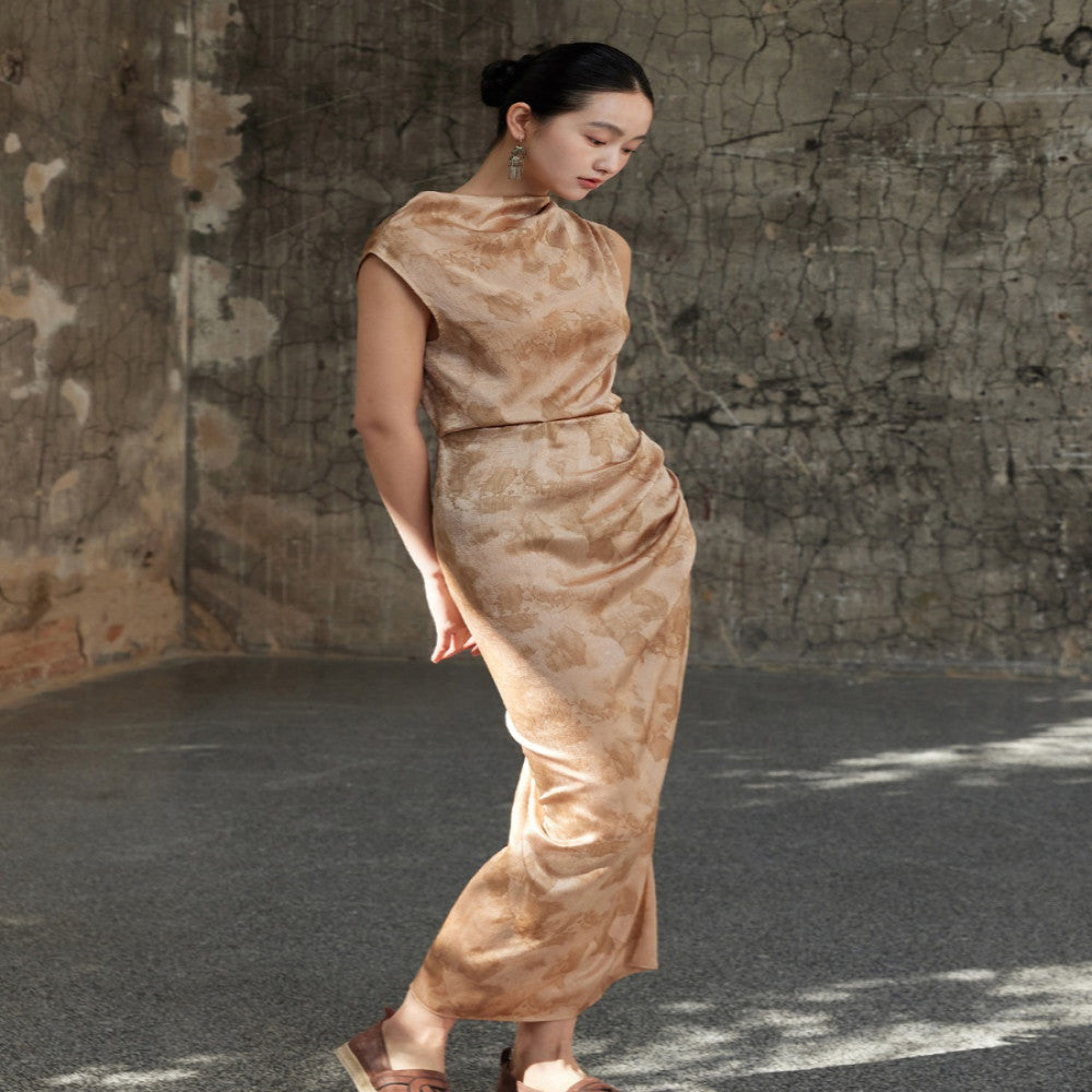 Golden Age satin print three dimensional cut pleated waist slimming dress image 4
