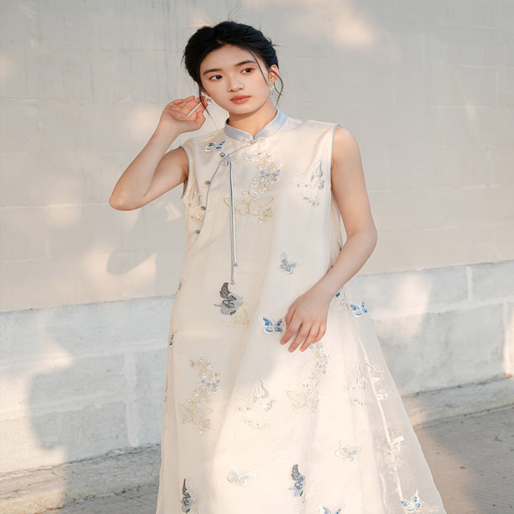 New Chinese style dress for women in the summer of 2025 elegant and exquisite three dimensional embroidered long skirt with slanted placket image 2