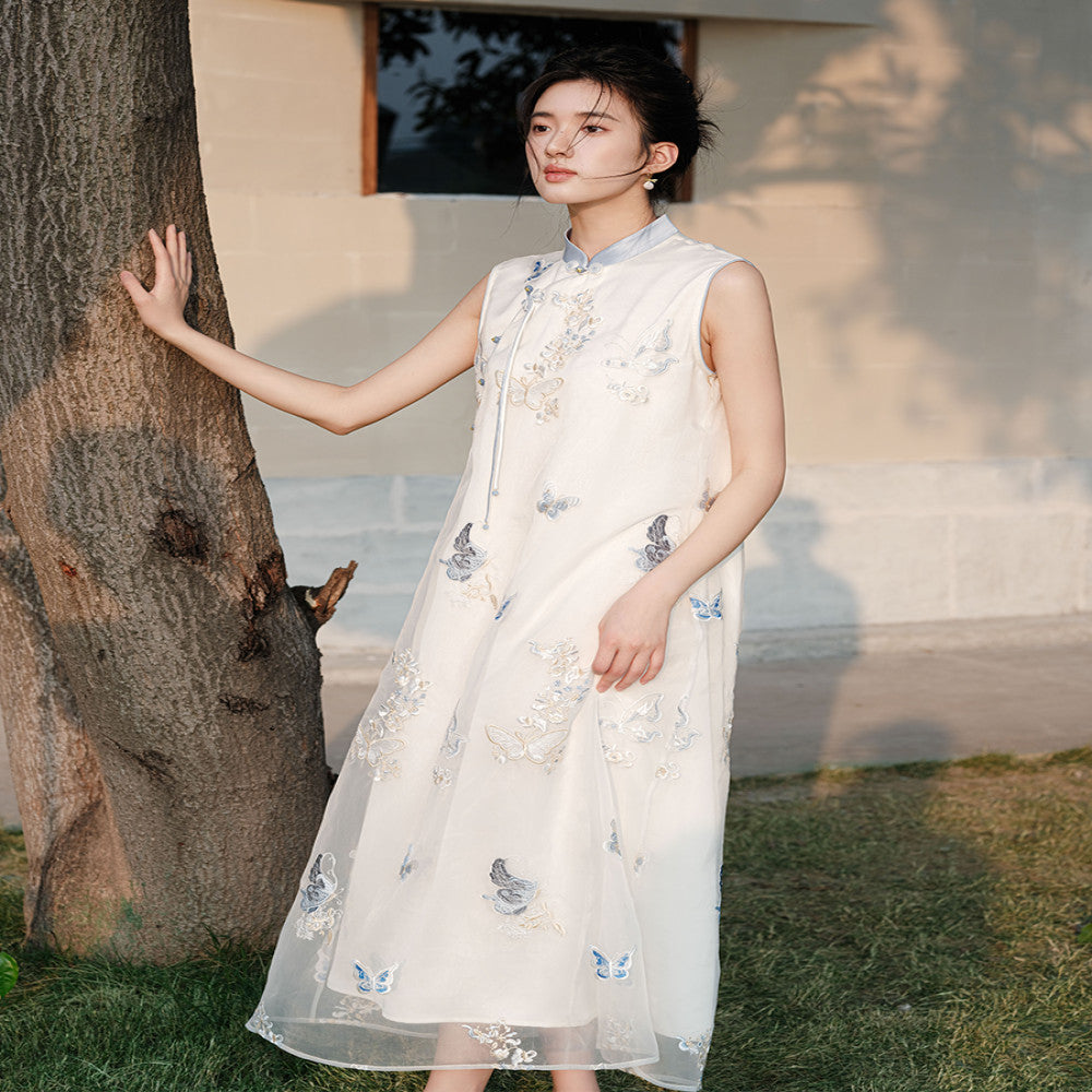 New Chinese style dress for women in the summer of 2025 elegant and exquisite three dimensional embroidered long skirt with slanted placket image 3