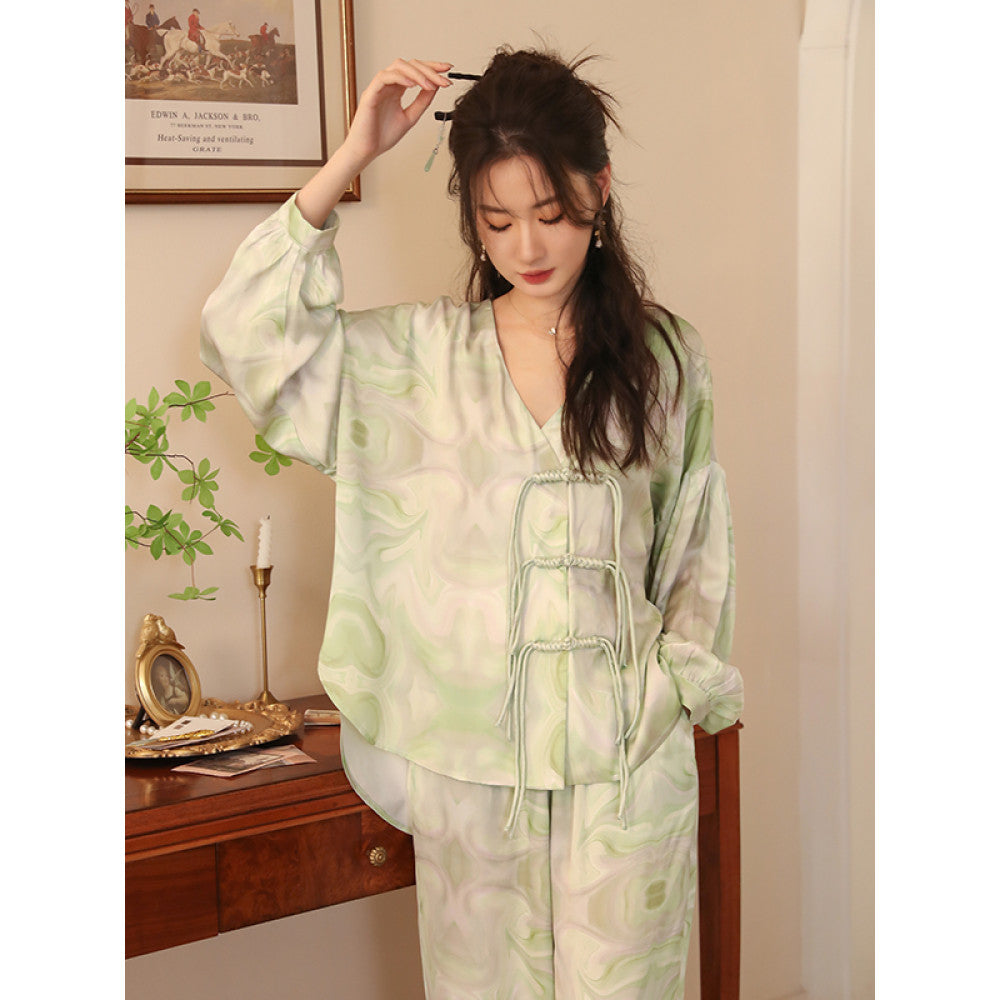 The world in the oil painting Daily Gtra Spring and Autumn New Chinese style V neck Buckle Loose Waiver Set image 8
