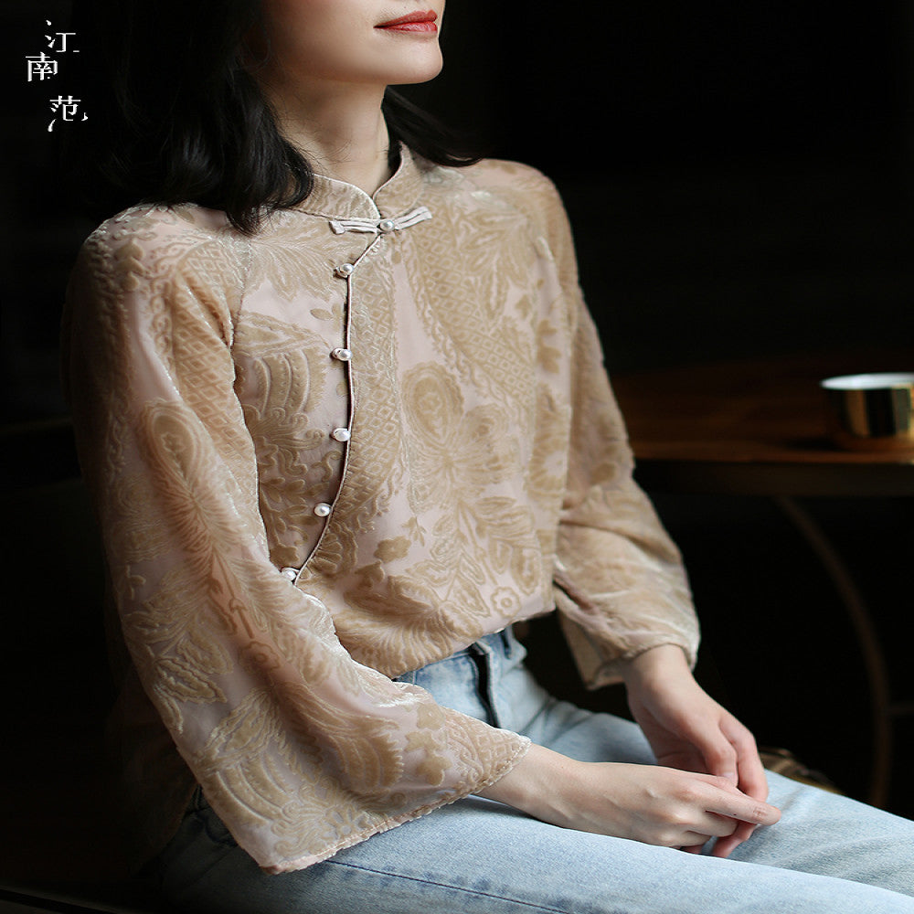 Jiangnan style retro Chinese style women s clothing improved cheongsam style top buttoned velvet Tang style women s Hanfu short tea suit image 2