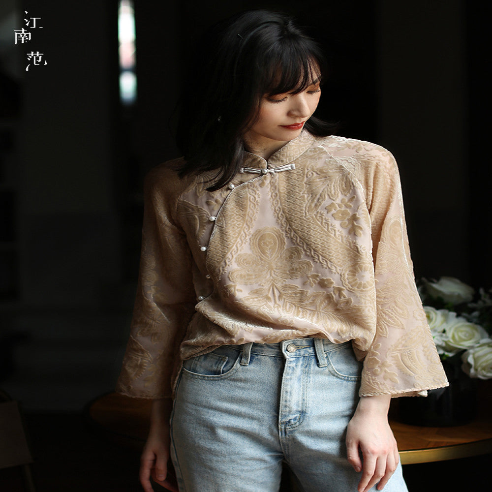 Jiangnan style retro Chinese style women s clothing improved cheongsam style top buttoned velvet Tang style women s Hanfu short tea suit image 5