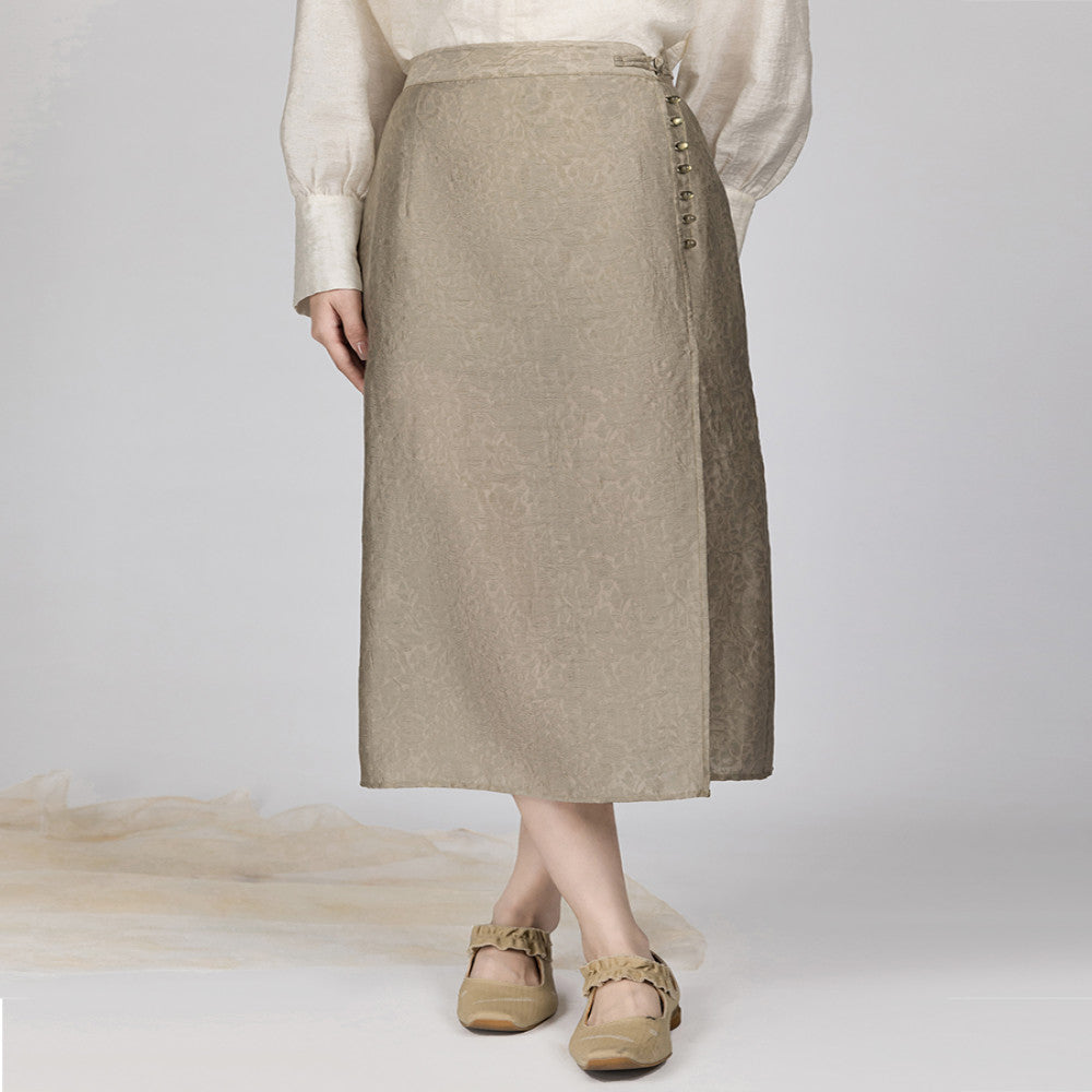 Yyan means new Chinese style white fake two piece shirt with V neck and autumn jade pearl buckle design long sleeved top for women image 14