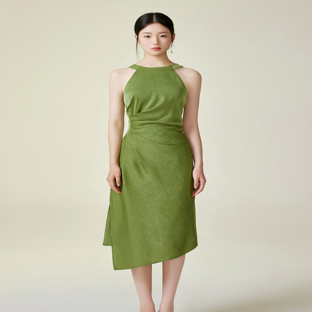Yiyan green minimalist design dress with summer pleating waist cinching slimming effect hanging neck sleeveless mid length camisole skirt image 5