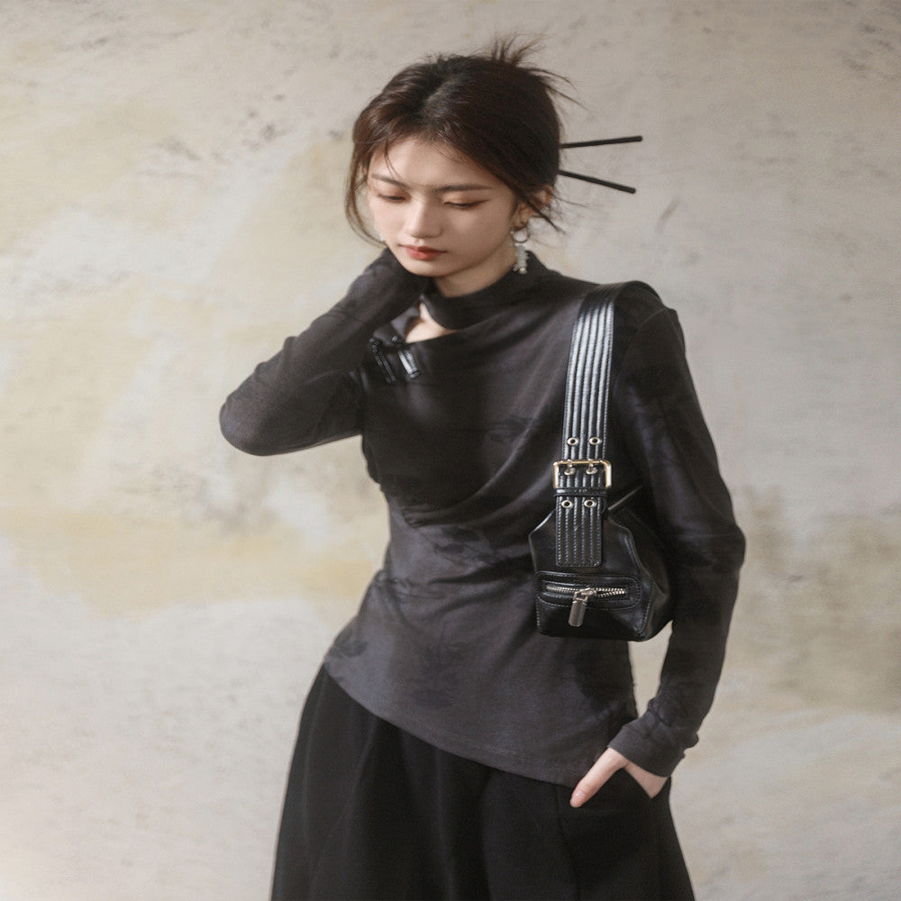 Round and missing INGKO new Chinese autumn style buckle light Chinese style hollow design inkstone gray slimming long sleeved women s top T shirt image 5