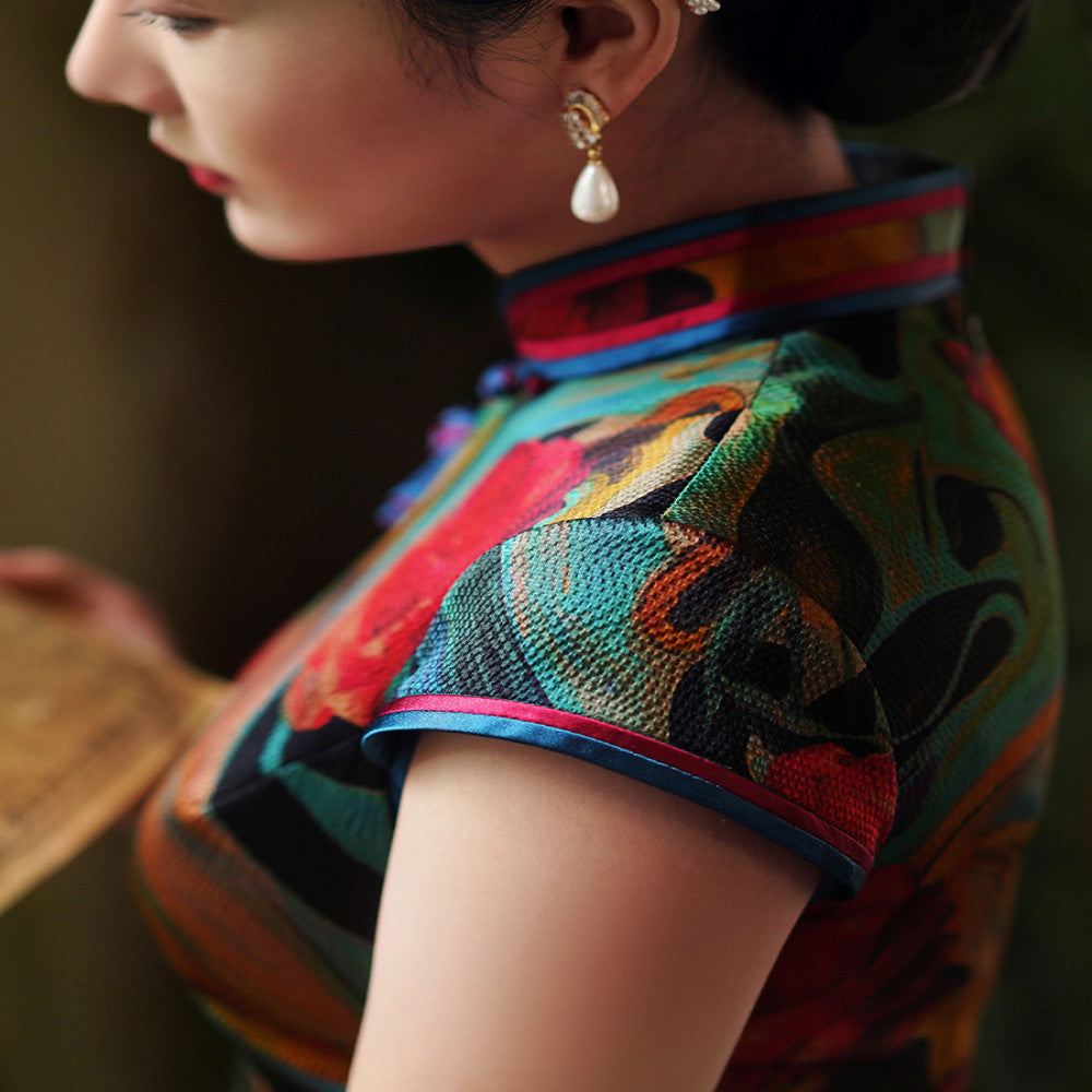 Four Miss Old Shanghai Retro Republic of China Style Silk Cheongsam Mom Long Style Fashion Show Performance High end Atmosphere and Grade image 3