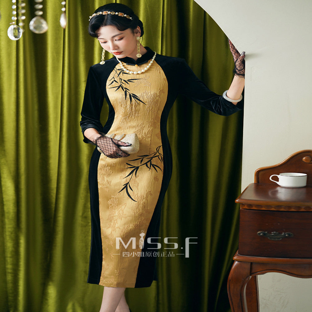 Miss Four s Golden Velvet Large Size Cheongsam Dress New Chinese Long Sleeve New Year s Eve Banquet Hundred Day Banquet Mother s Dress Dress image 4