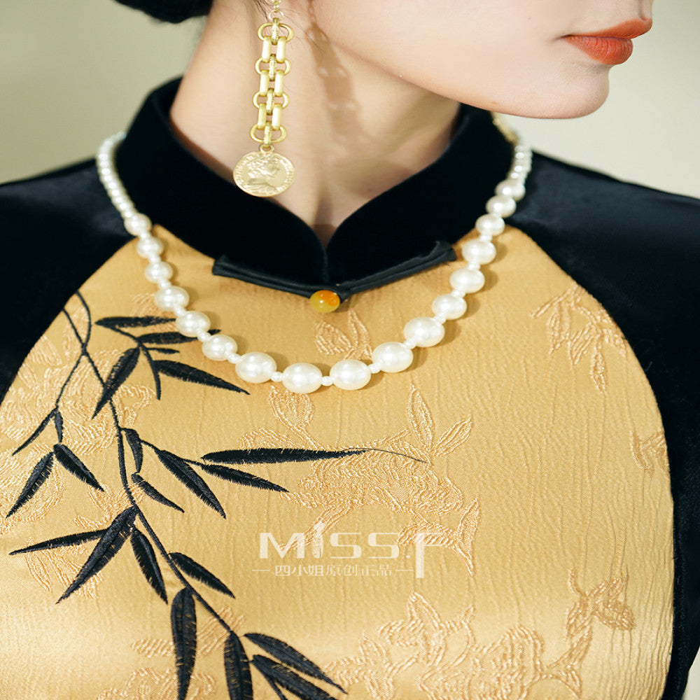 Miss Four s Golden Velvet Large Size Cheongsam Dress New Chinese Long Sleeve New Year s Eve Banquet Hundred Day Banquet Mother s Dress Dress image 5