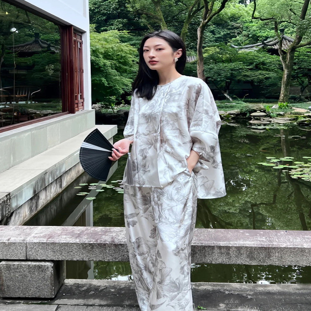 Spot new Chinese style two piece women s high end ink painting printed high waist slimming wide leg pants set image 2