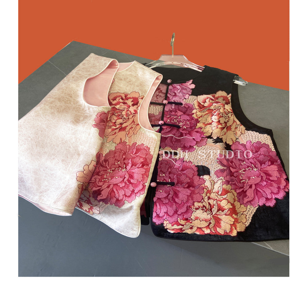 New Chinese style national style peony embroidery vinegar vest 2024 new style buckle retro top image 4