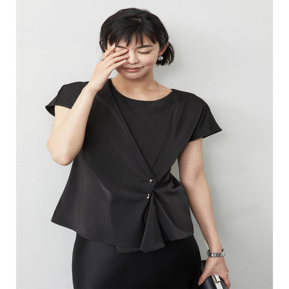 Le Samedi Love Worry Ya Metal Structure Decorative Buckle Two Wear Satin Silk Soft Fashion Short Sleeve Top image 1