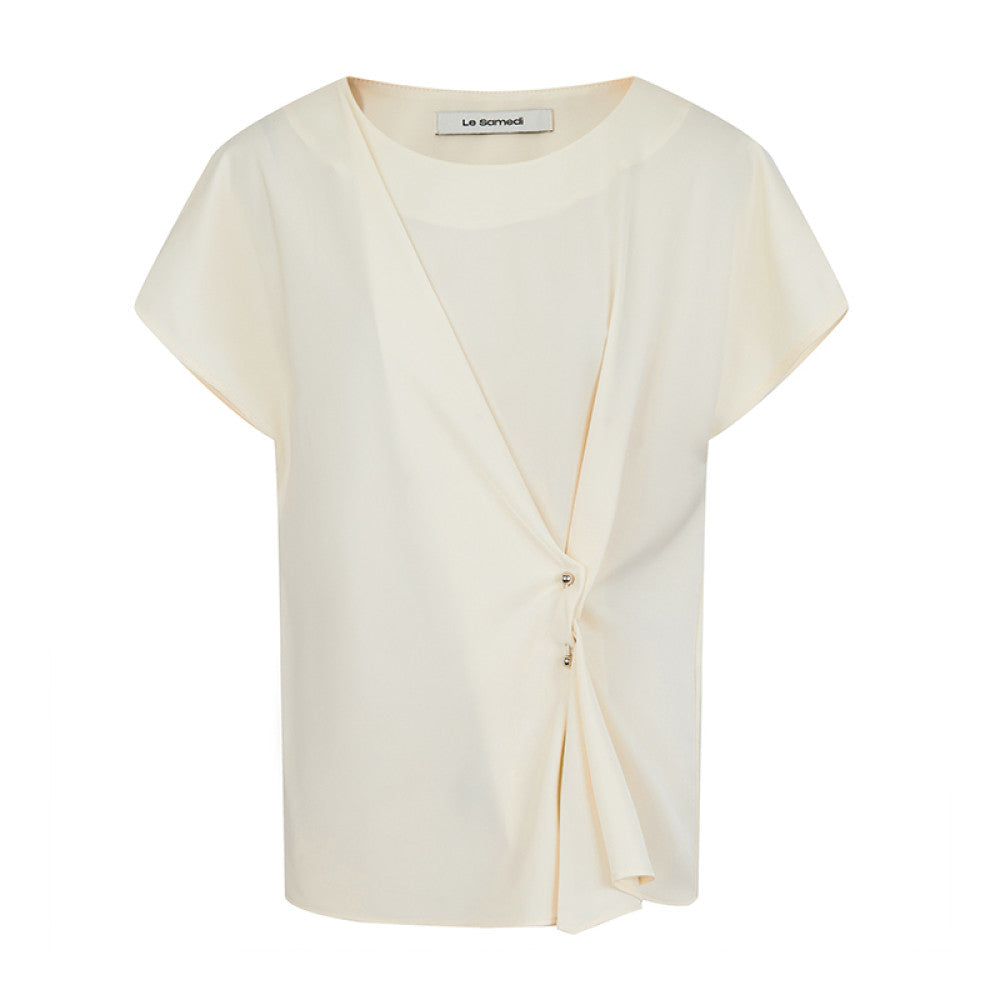 Le Samedi Love Worry Ya Metal Structure Decorative Buckle Two Wear Satin Silk Soft Fashion Short Sleeve Top image 7