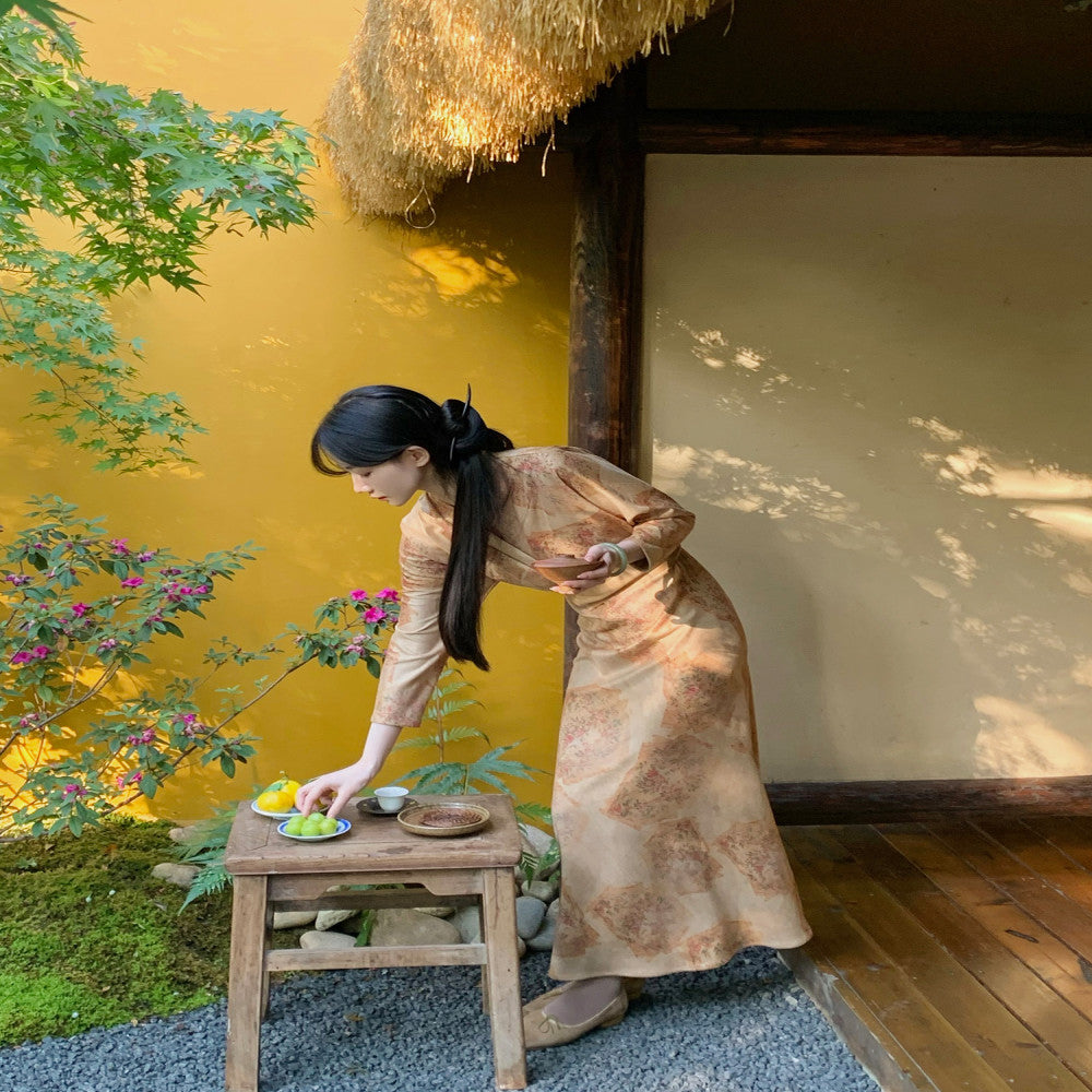 Imagery Lyrical Poem Old Flower Utensils Thickened Suede Velvet New Chinese Style Strap Skirt Improved Cheongsam image 18