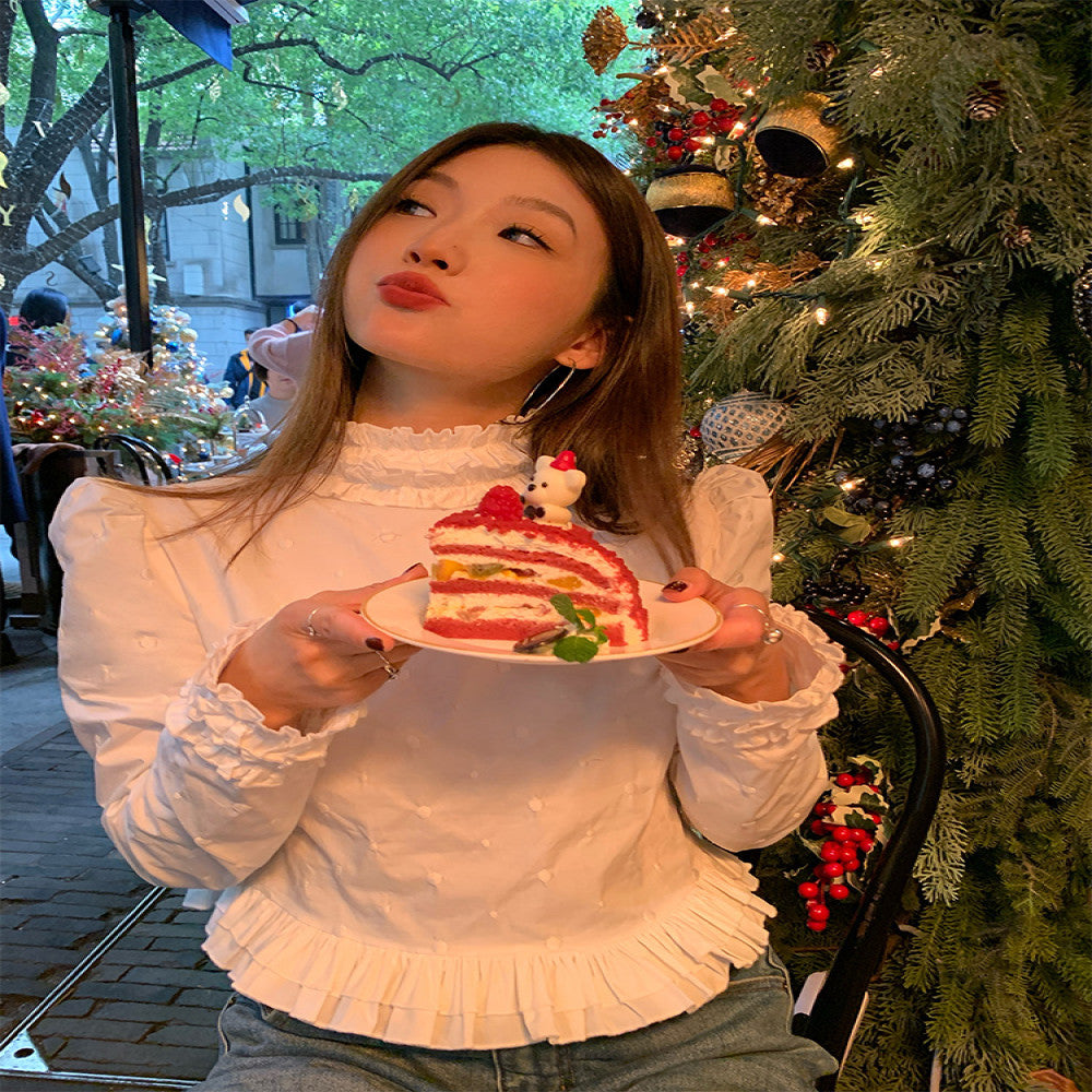 Luoluo Zhuanjie white French style shirt 2025 new women s autumn and winter design sense niche long sleeved top with a pullover inside image 1