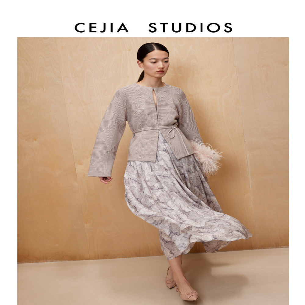 CEJIA Tin Ash Heavy Weight Coarse Needle Waist Strap Wool Knitted Cardigan Women s Sweater Jacket 2025 Autumn New Collection image 4