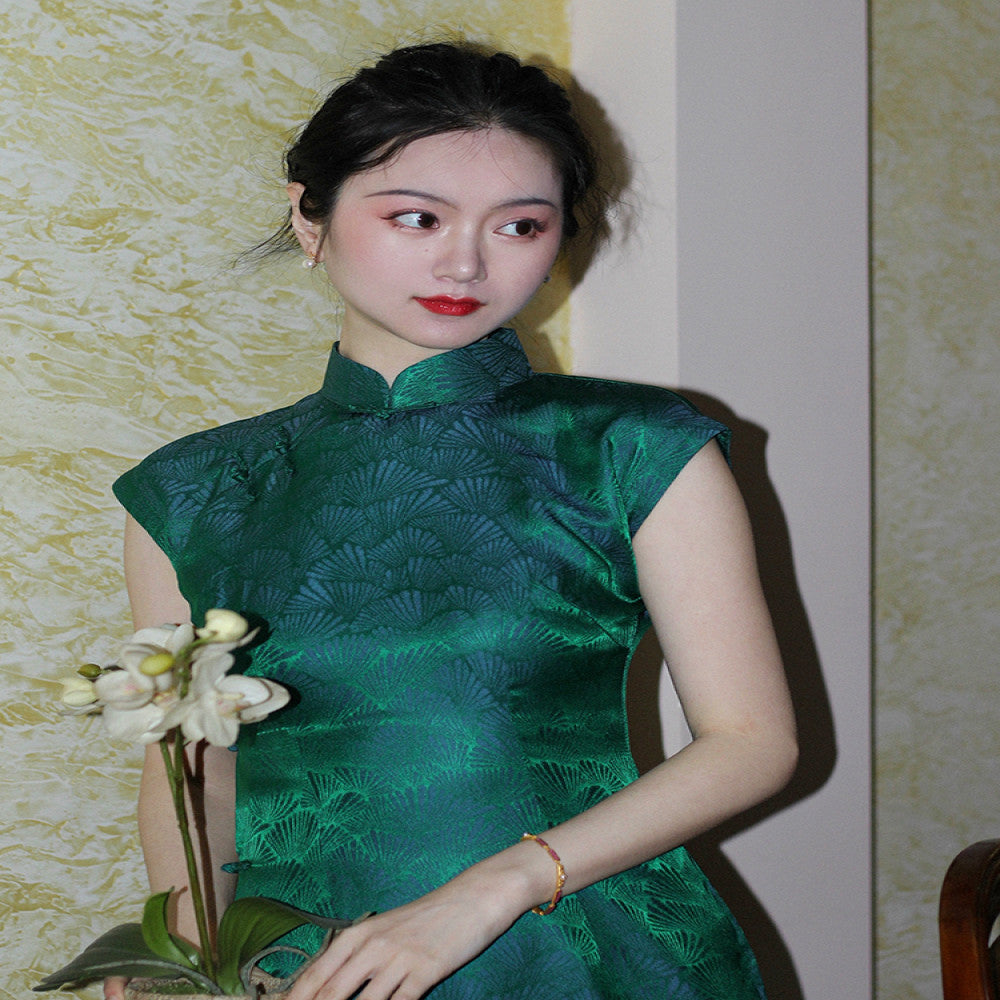 Tang Zhiyu Vintage Sleeved Young Long Silk Jacquard Fabric Handmade Beautiful Green Cheongsam The Journey of a Legendary Landscape Painting image 3