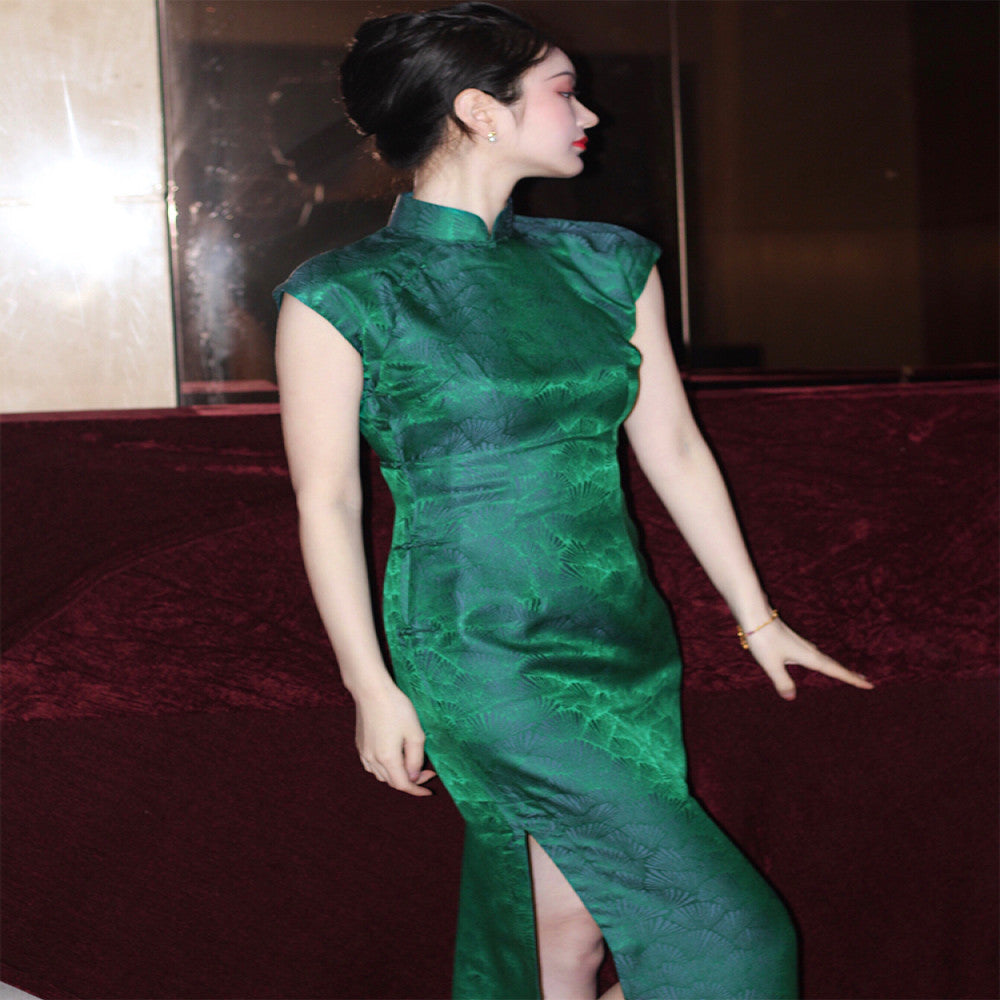 Tang Zhiyu Vintage Sleeved Young Long Silk Jacquard Fabric Handmade Beautiful Green Cheongsam The Journey of a Legendary Landscape Painting image 5
