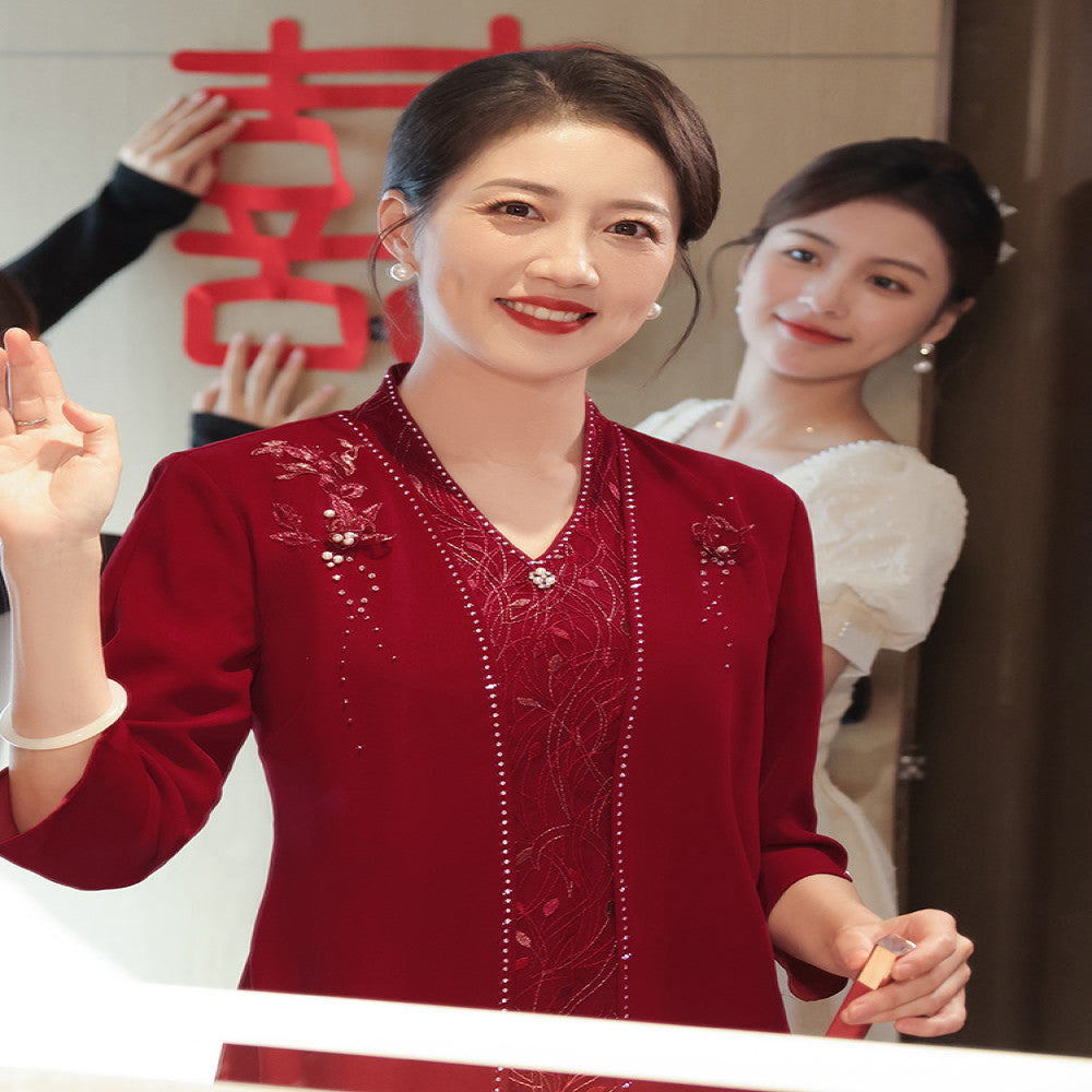 Happy mother in law wedding banquet dress 2024 new spring and autumn middle aged mother dress noble temperament wedding red long sleeve young image 4