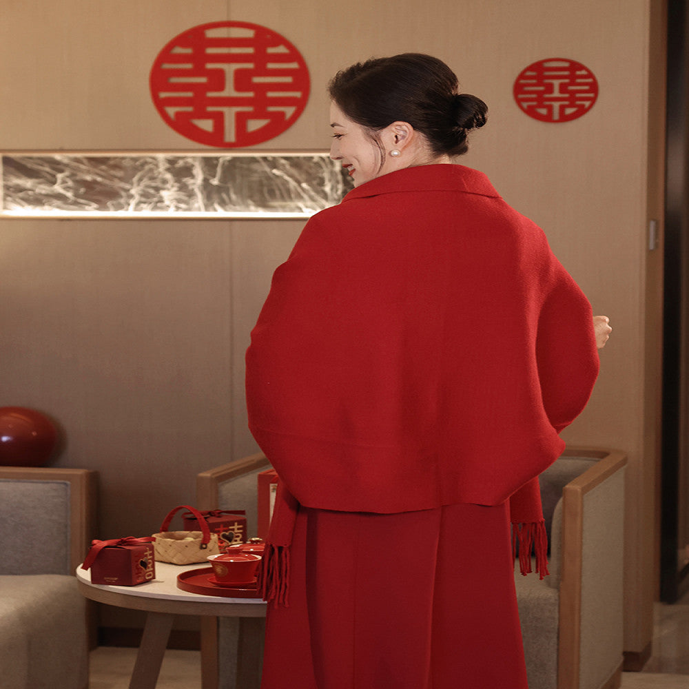 High end red matching with mother s cheongsam shawl 2023 new autumn and winter wedding banquet wedding dress Chinese style outdoor outfit image 5