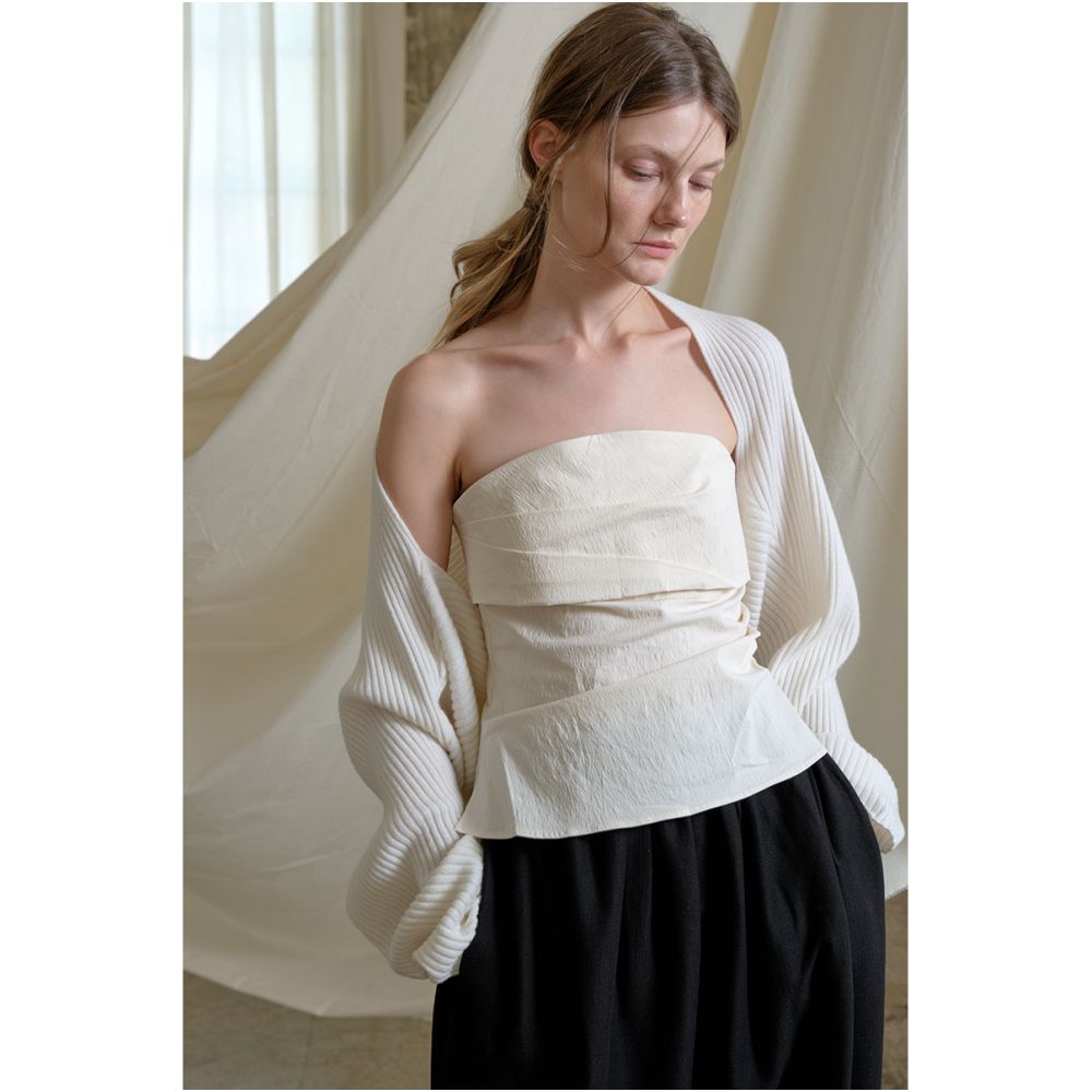 Whitecube pure wool knitted cardigan with cloud like texture paired with shawl scarf French blogger outfit for women image 2