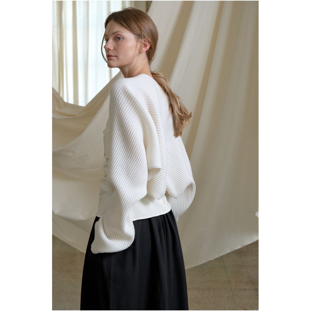 Whitecube pure wool knitted cardigan with cloud like texture paired with shawl scarf French blogger outfit for women image 4