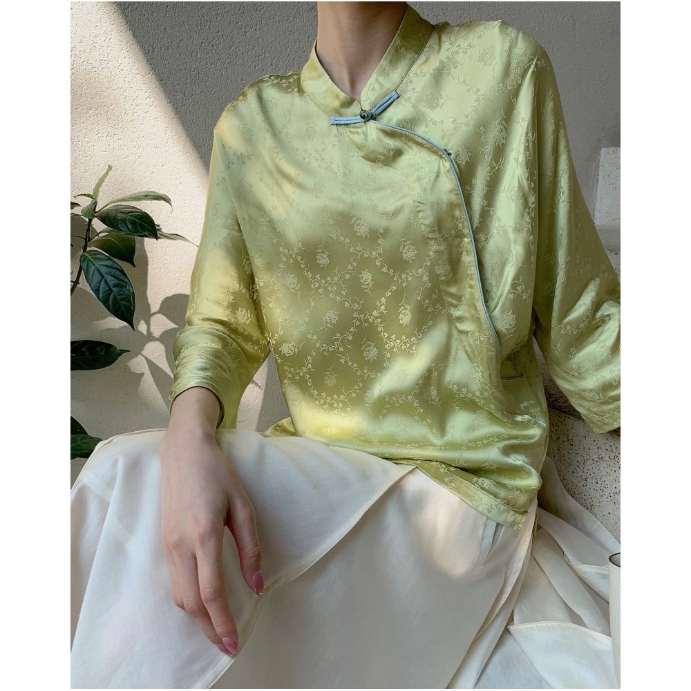 Qiqi Home 2024 Early Autumn New Chinese Ancient Style Embossed Shirt Women s Long Sleeve Design Temperament Top image 2