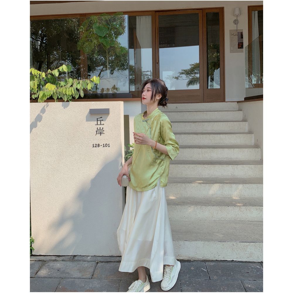 Qiqi Home 2024 Early Autumn New Chinese Ancient Style Embossed Shirt Women s Long Sleeve Design Temperament Top image 3