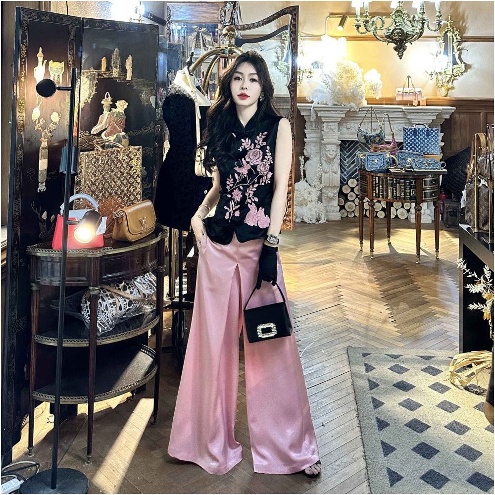 Broken size and leak detection Yu Xiaoxiao a female celebrity with a loose and flowing personality wide leg casual pants 2025 new style image 10