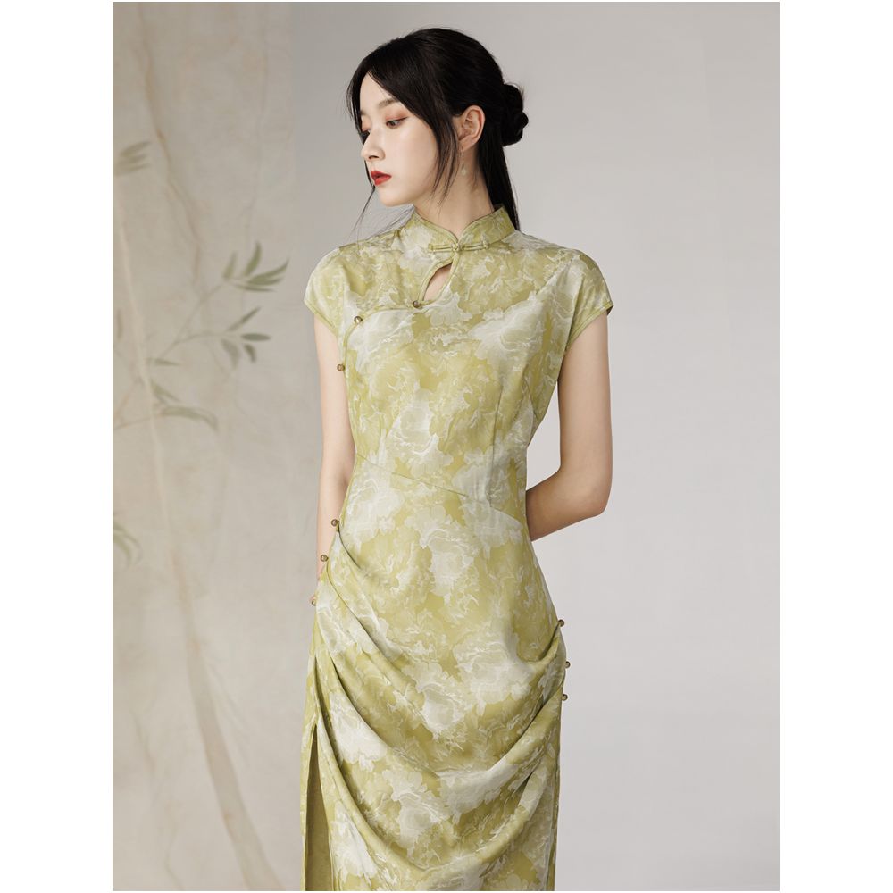 Yiyan New Chinese style Improved Cheongsam Skirt for Women in Summer Green Pattern Short Sleeve Chinese Style Pan Buckle Retro Split Dress image 2