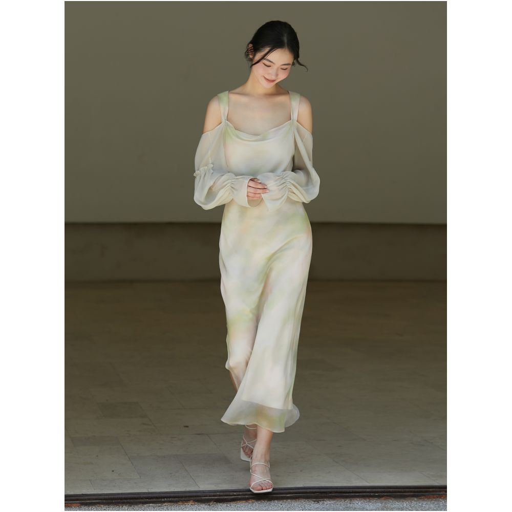 Beautiful woman like jade dyed ink print romantic slim fit oblique cut dress cool and refreshing suspender dress image 7