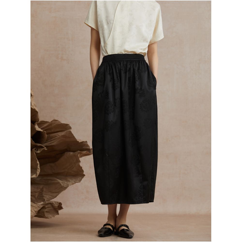 Ruyi Lianyun Tongxia Jacquard Half length Skirt for Women Retro New Chinese Light National Style Wide Waist Split Flower Bud Skirt image 2