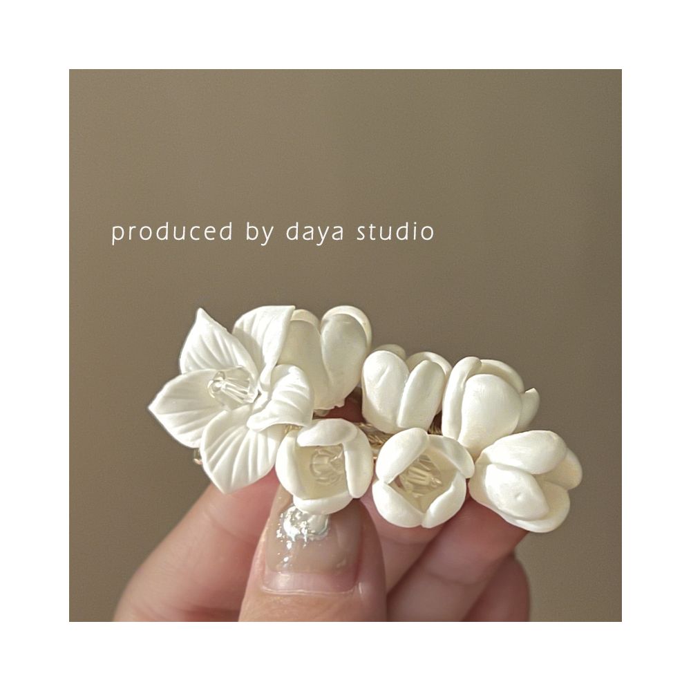 Asaya2147 : Wake up that piece of jasmine super fairy French retro ceramic flower hair clip light luxury high-end niche temperament side clip