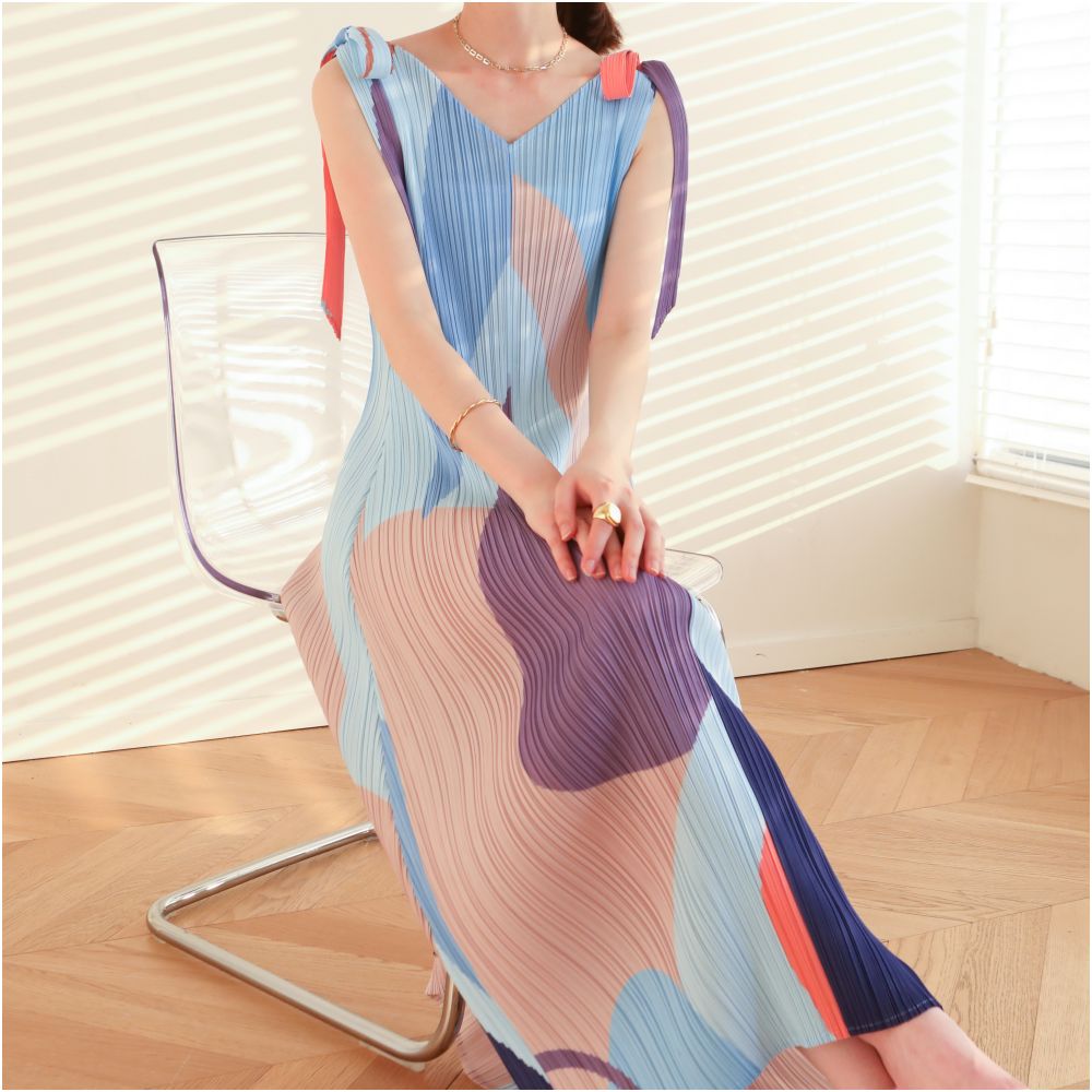 Asaya2071 : Miyake pleated sleeveless drape long skirt