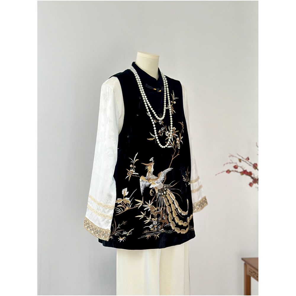 Black velvet heavy embroidery vest for women medium and long style oblique lapel buttoned vest top new Chinese style high end feel image 3