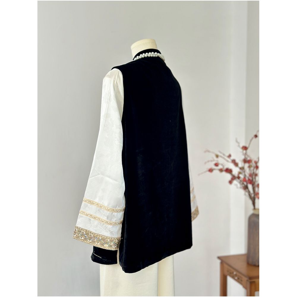 Black velvet heavy embroidery vest for women medium and long style oblique lapel buttoned vest top new Chinese style high end feel image 4
