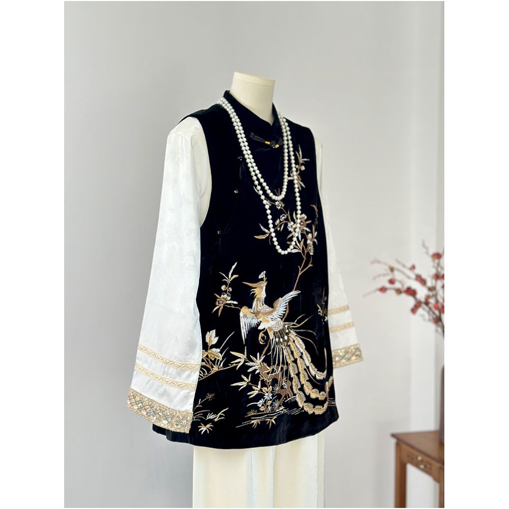 Black velvet heavy embroidery vest for women medium and long style oblique lapel buttoned vest top new Chinese style high end feel image 8