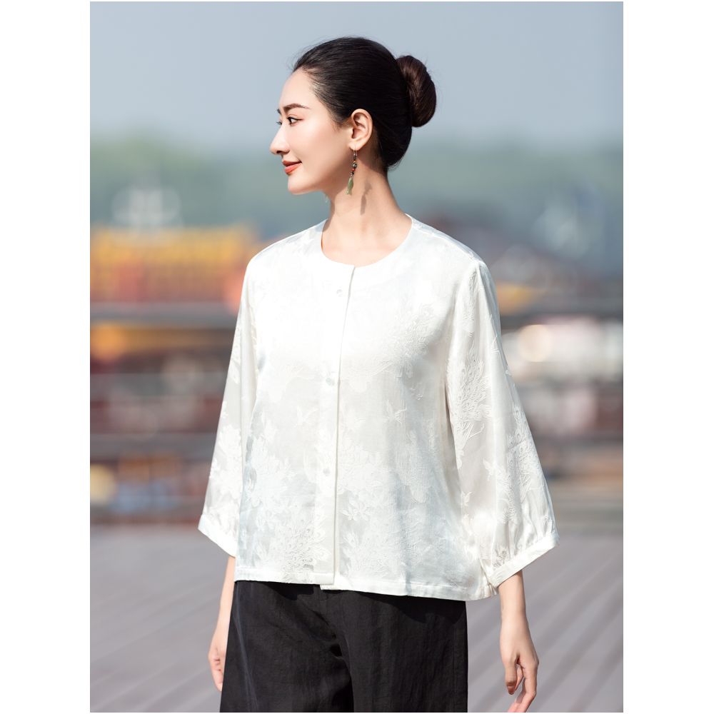 Qinsi Light Jacquard satin light Chinese style top for women Spring and summer round neck loose three quarter sleeve shirt bottom image 4